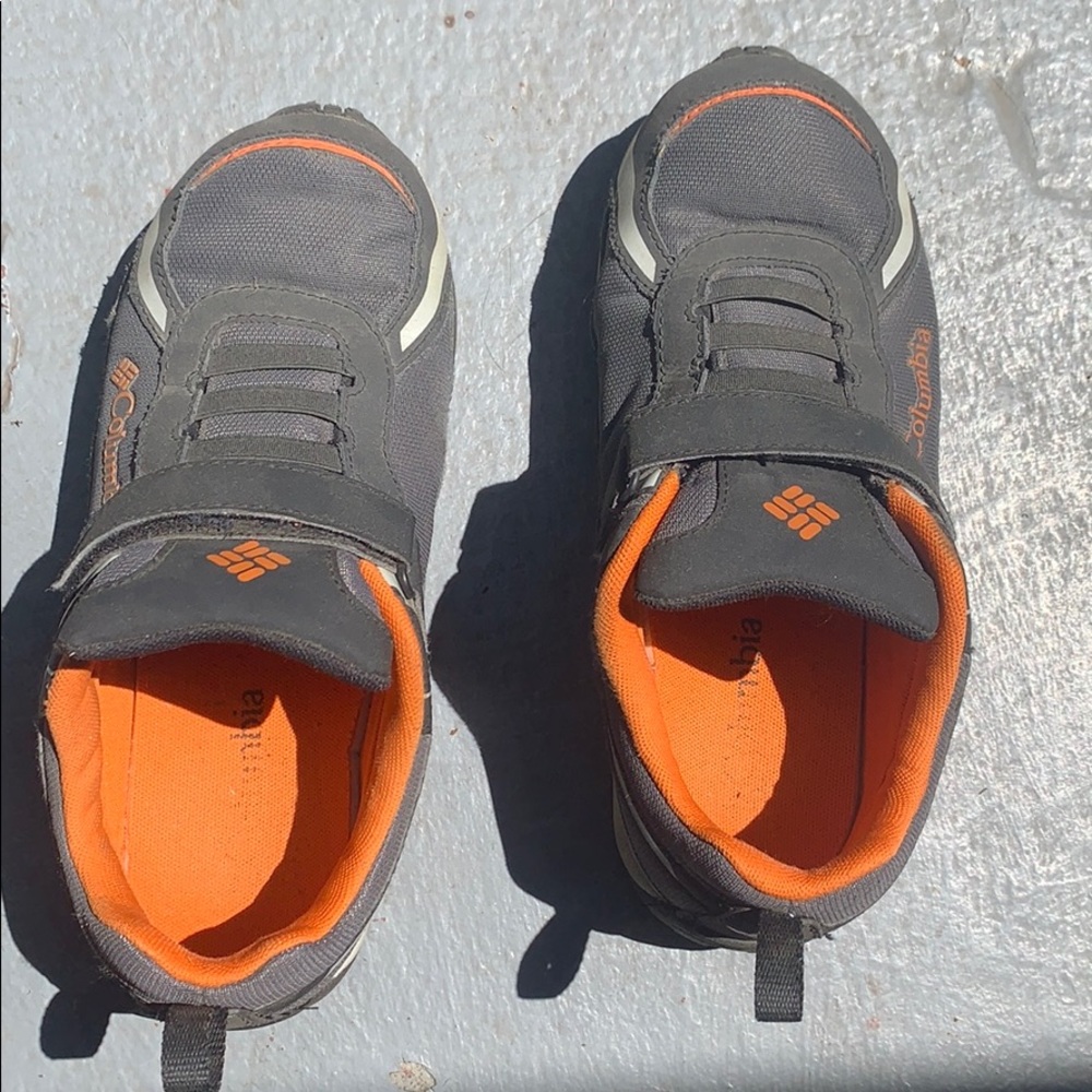 Columbia boys shoes